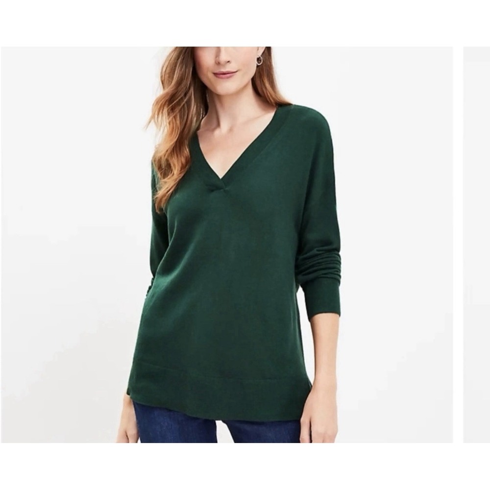 Loft V-Neck Tunic Green Sweater S Acrylic Blend Soft Preppy Classic Holidays NWT